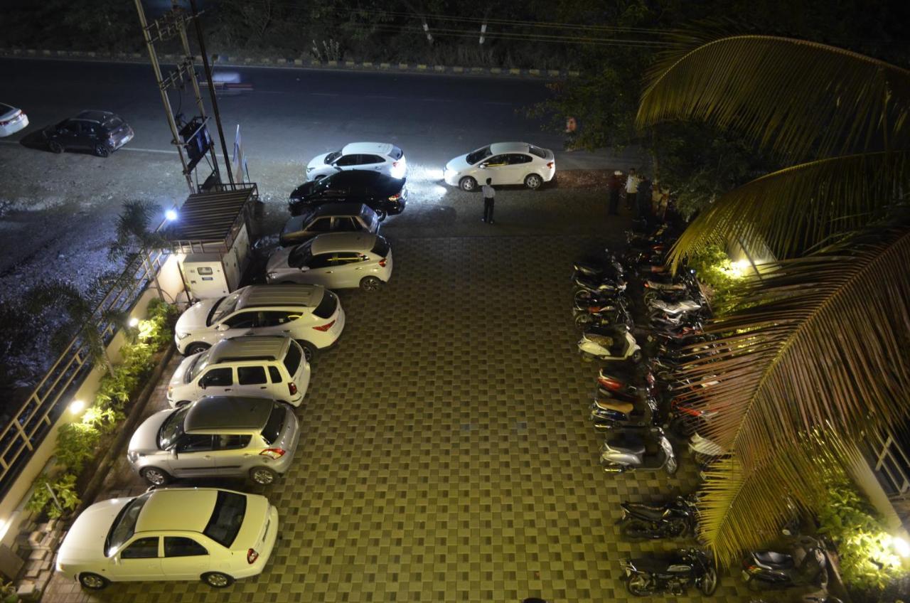 Hotel Central Avenue Sangli Exterior photo