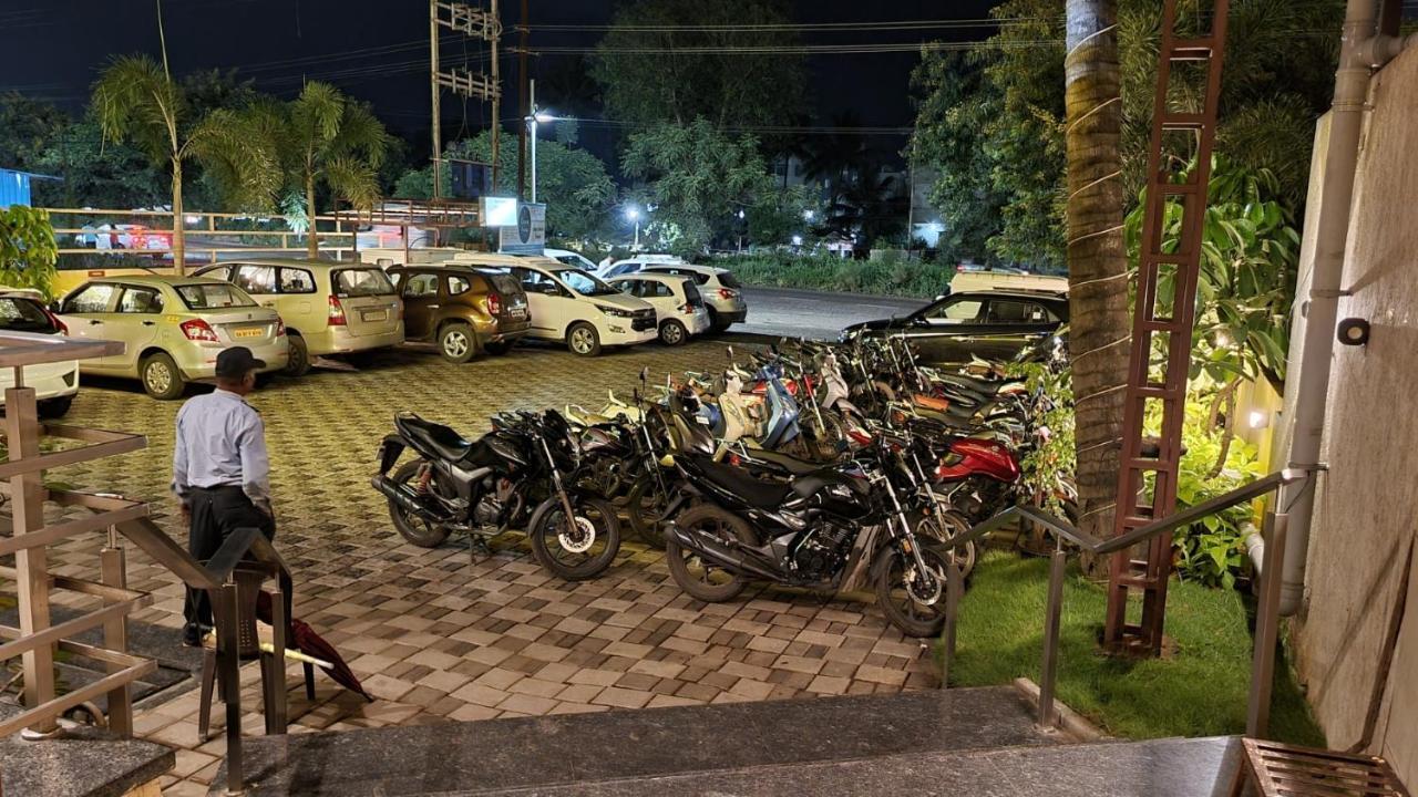 Hotel Central Avenue Sangli Exterior photo